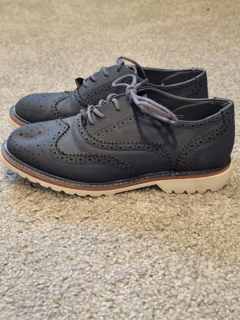 Kenneth Cole Reaction Boys dress shoes blue size 2